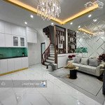 Hơn 6 tỷ!bán nhà mới full nội thất 5 tầng mễ trì nam từ liêm,ngõ nông rộng gần 3m,30m ra ô tô tránh