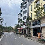 Cần bán nhà cự khối long biên hà nội.