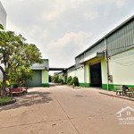Kho xưởngcho thuê khu công nghiệp hócmôn , dt: 7,400m2 có pccc , giá 220tr/th
