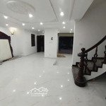 Bán gấp nhà phố khu đô thị đại kim phân lô,môi trường sống đẳng cấp,ở sướng