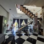 Chế lan viên - nhà 2 tầng 70m gần biển, đường oto. giá quá tốt nhỉnh 5 tỷ