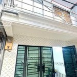 Bán nhà shr hẻm gần chợ phú thuận q7-4x7m+1l,2pn+ sổ hồng -giá chỉ : 2.75 tỷ .