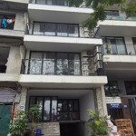 Bán gấp mặt phố vũ miên quận tây hồ . diện tích 150m2 x 8 tầng x mt 6m. giá 140 tỷ. lh 0981791919.
