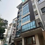 Bán đất tặng nhà trần thái tông sát công viên cầu giấy, phân lô vỉa hè, ôtô tránh, kd, 138m2, 3x tỷ