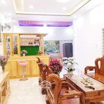 Bán nhà 5 tầng cách chợ vĩnh hải và đường 2/4 chỉ 50m