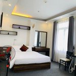 Bán khách sạn trần duy hưng, 150m2, 8t, mt 6m, 24 phòng, ô tô tránh, dòng tiền 6000usd/tháng,