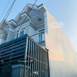 Nhà trệt lầu ngay tthc tp. dĩ an. đường ngô văn sở. dt: 72m2. gồm 3 pn- 2 wc. giá: 3.45 tỷ tl