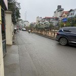 ô tô đỗ cửa - ngõ thông - giá đầu tư