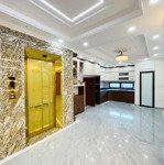 Cho thuê nhà riêng tại phố hoàng cầu, 70 m2 x 6 tầng, có thang máy đường ô tô tránh. 25tr/th