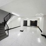 Cho thuê nhà hoàn thiện 4 tầng đẹp giá thuê chỉ 20tr / tháng