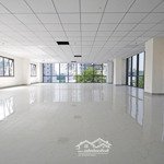 Cho thuê 2 sàn văn phòng mễ trì thượng, mỗi sàn 200m2. nhà mới xây