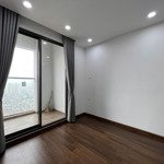 Gia đình cần bán ch - 70m2 - 3 phòng ngủ- 2 vệ sinhnội thất cơ bản view thoáng giá bán 3,3 tỷ