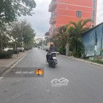 Bán 45m2 đất gần chợ vàng cổ bi, vị trí kinh doanh dễ dàng, view hồ thoáng mát