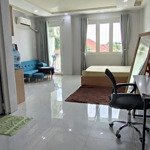 Cho thuê căn hộ studio 40m2 có ban công thảo điền quận 2. chỉ 10 triệu / tháng. lh 0777066878