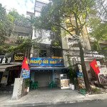 Cho thuê mặt phố hoàng cầu, đống đa, dt 90m2x5t, mt: 5m phù hợp mọi mô hình kinh doanh