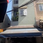 Nhà mặt tiền đoàn văn bơ, q4, ba tầng bê tông cốt thép, đầy đủ nội thất. thuận tiện kinh doanh