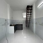 Bán nhà 3 tầng , 19m2 , hẻm 3m , đoàn văn bơ , quận 4.