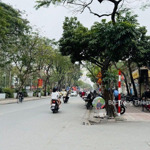 Bán mảnh đất siêu đẹp phố ngọc lâm, long biên vỉa hè ô tô tránh mặt tiền rộng, ô tô 7 chỗ vào đất