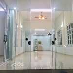 Cho thuê nhà bạch đằng-hai bà trưng dt 70m x 5 tầng. mt 6m. thông sàn, ko tháng máy