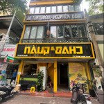 Cho thuê nhà trần quốc hoàn, diện tích 60m, gồm 5 tầng, hoàn toàn rb , mặt tiền : 5m,giá : 35tr/th