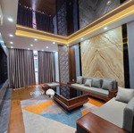 Bán nhà nguyễn văn cừ, ngọc lâm dt 52m2, 7 tầng, mt 4.2m, gara, thang máy. lô góc, full nội thất.