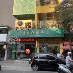 Siêu hiếm, cho thuê nhà mặt phố trần xuân soạn dt: 100m2 x 5t mt 5m 45tr/tháng kd mọi mô hình