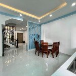 Cho thuê nhà phố sun casa central vsip ii tân uyên gía 14 triệu/ tháng 3 phòng ngủ4wc