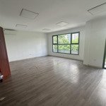 Cho thuê văn phòng 120m2 tại dương khuê - cầu giấy - hà nội. giá thuê 15 triệu/tháng. lh 0982247544