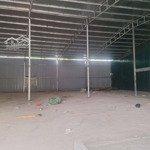 Cho thuê kho xưởng tại sa đôi, nam từ liêm. dt 120m2 giá 9 tr. dt 280m2 giá 18tr. có 3fa, xe 10 tấn