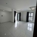 Cần cho thuê gấp căn hộ 3 phòng ngủ - diamond alnata - celadon city tân phú - giá 15 triệu/ tháng