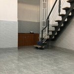 Tân bình, gần chợ, giá chỉ 2 tỷ 700 triệu thương lượng, shr chính chủ. lh xem nhà 0906 435 138