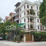Biệt thự sân vườn - 4 ôtô tránh - vỉa hè - đẳng cấp - sang xịn mịn- cần tiền bán gấp- 119m2 19,2tỷ