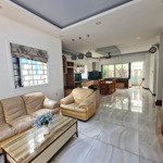 Bán nhanh nhà phố 148.8m2, 4 phòng ngủ phòng thờ, 5 vệ sinh full nội thất tại mega village khang điền, quận 9