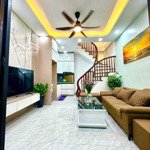 Bán nhà tại giáp nhị, hoàng mai 38m2 x 5 tầng, mt 4m, ngõ rộng, thông thoáng, ở ngay chỉ 7 tỷ nhỉnh