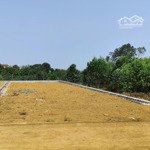 Chỉ 2.18 tỷ có ngay 130.5m2 đất tại quốc oai, đất vuông đẹp, sổ đỏ cất két, đường ô tô tránh
