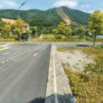 Bán đất gần khu cnc hòa lạc, ngay ngã 4 thành phố hòa lạc, dt: 200m2 giá tốt nhất thị trường