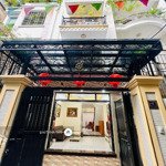 Bán nhà hoàng như tiếp - 6 tầng sát phố - ngõ thông oto - giá 1x tỷ.