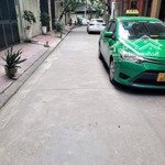 Bán nhà chùa láng đống đa dt 50m x 5t x mt 4m giá 18,2 tỷ có thương lượng