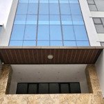 Bán tòa vp vị trí đắc địa khuất duy tiến, 9 tầng, dt 121m, mt rộng, hầm ô tô, hđ thuê 200tr/th