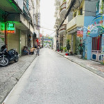 Bán nhà - văn cao - ba đình - gara ô tô - vỉa hè rộng - 30m ra phố - kinh doanh đa dạng
