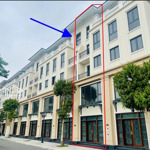 Bán gấp shophouse vinhomes ocean park 3 diện tích sử dụng gần 300m2 sàn, đơn giá chỉ 120tr/m2