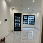 Bán gấp căn studio rẻ nhất thị trường 30m2 chỉ 1 tỷ 850 triệu bao hết, phân khu glory heights