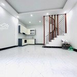 Bán nhà trương định 48mét - mới đẹp ở ngay - gần khu chung cư nam đô - gần bến xe giáp bát