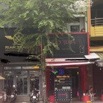 Nhà mt kinh doanh nguyễn thị nhỏ q11. dt : 4.1 x 13.5m giá : 11.5 tỷ 090.669.1628