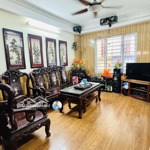 Bán nhà phú đô nam từ liêm,dân xây 42mx5t hai thoáng,06 ngủ đủ nội thất,ngõ rộng 3m,gần ô tô-7.9 tỷ