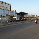 Nhà mtkd đường 20m dt 90m2 gần bv ung bướu p.tân phú quận 9 thủ đức.
