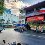 Cho thuê mặt bằng kinh doanh p bến nghé trung tâm q1