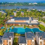 Bán nhà phố sân vườn swanbay marina villas,diện tích120m2, view công viên giá bán 9.x (x nhỏ) tỷ