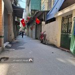 Cần bán nhà trường chinh, đống đa, 92m2 x mặt tiền 5.8m. giá 16.8 tỷ (quá rẻ cho một vị trí đầu tư)
