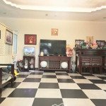 Bán nhà chính chủ mặt phố lạc long quân, tây hồ 483m2, mặt tiền 4,7m, 140 tỷ, kinh doanh
